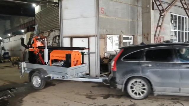 Отгрузка УРБ 2А2, ГБУ 80Л и ГБУ 15Л. Видео от Завода Буровой Техники смотреть онлайн
