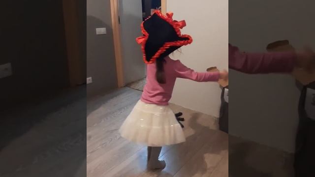 как правильно танцевать танцы дети 0+ смотреть онлайн