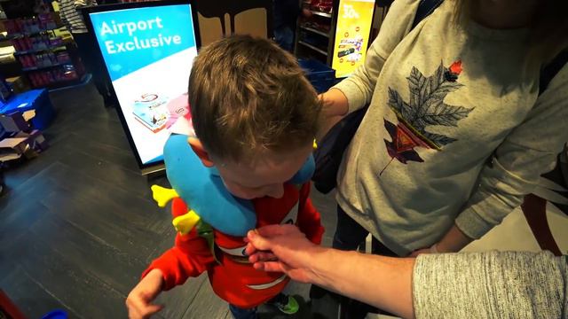 Как ИГРАТЬ в игру ЧПУНЬК | Седьмой день в АФИНАХ | Улетаем домой | Картонка Family смотреть онлайн