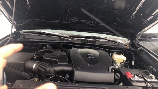 Toyota Tacoma – Adding brake fluid смотреть онлайн