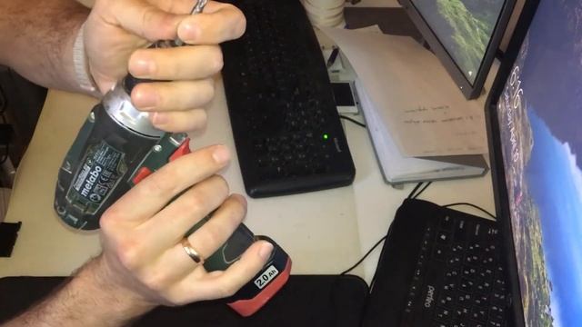 Для любимой тёщи. Инструкция к шуруповерту часть 1. смотреть онлайн