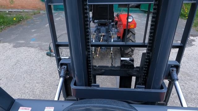 ДМТЗ 220Х він же Сінтай 120 - 200. Тестуємо легендарний тракторець, заміряємо габарити та вагу. смотреть онлайн