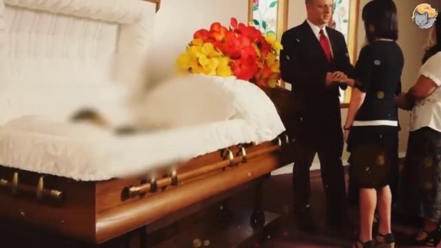 Во время похорон ворона села на гроб девушки. Затем произошло нечто невероятное. смотреть онлайн