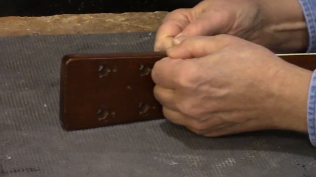 Blues Creek Guitars - Repairing a Cracked Headstock смотреть онлайн