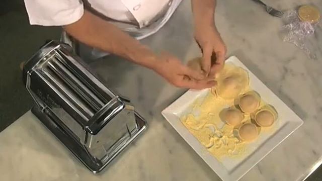How to: Make Ravioli with Practical Cookery смотреть онлайн