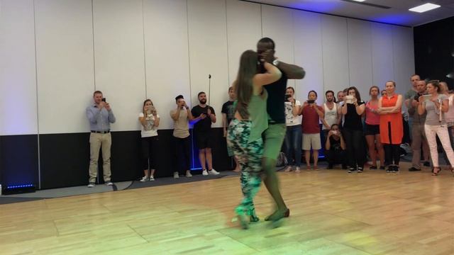 Gelsom Castro - Moca / Oncle Kani & Ela Kizomba Dance @ KizzMe More Festival 2017 смотреть онлайн