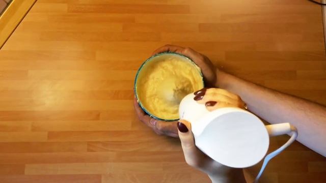 Squisito Life | Готовим капкейки с бананом | Рецепт за 1 минуту смотреть онлайн