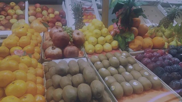 Овощи клубника хороший черешня на рынок Фуд Сити смотреть онлайн