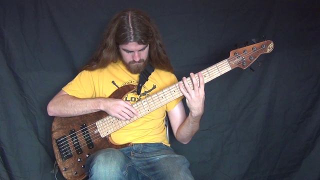 Family Guy Theme on Bass Guitar смотреть онлайн