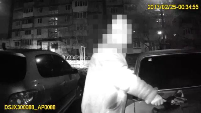 Запорожские патрульные задержали мужчину с гранатой смотреть онлайн