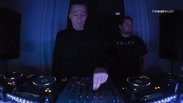 THE BASS VALLEY // CODE IS LAW // MøRBECK B2B UNDER BLACK HELMET смотреть онлайн