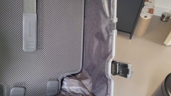 Rimowa Trunk S - repair DIY