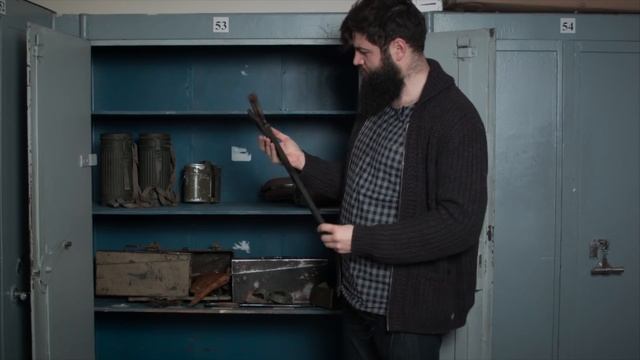 Боевое снаряжение солдат Третьего рейха. Экспресс обзор части коллекции - шкаф 53 смотреть онлайн