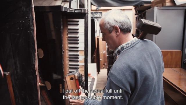 La Mer de Pianos (The Sea of Pianos) The oldest piano shop in Paris смотреть онлайн