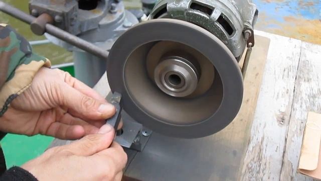 Практическая заточка резцов для токарного станка ТВ 4 смотреть онлайн