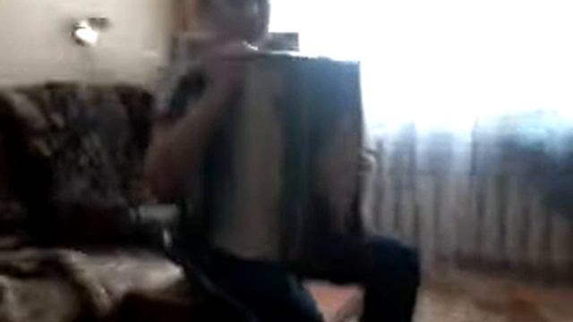 мой друг играет на гармони смотреть онлайн