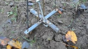 Как поймать крота. Кротоловка. Как избавиться от кротов.Кроты на участке. Кротобой. Видео № 4.