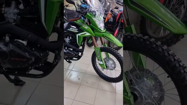 ?Краткий обзор новинки! Мотоцикл MotoLand GL 250 ENDURO (172FMM-5/PR250). смотреть онлайн
