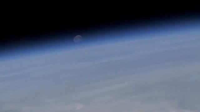 КАК УМРЕТ АНГЕЛ СМЕРТИ (АЗРАИЛ) АЛЛАХУ АКБАР ☝ смотреть онлайн