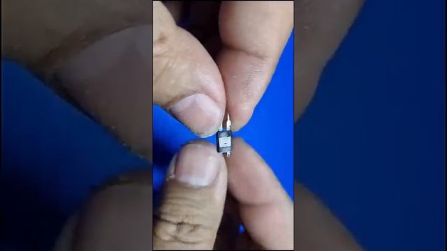 Convert the optocoupler to an ir receiver #zaferyildiz #shorts #short #electronics #led #viral #diy смотреть онлайн
