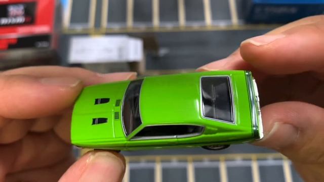Unboxing Mitsubishi Colt Galant GTO MR (1970) смотреть онлайн