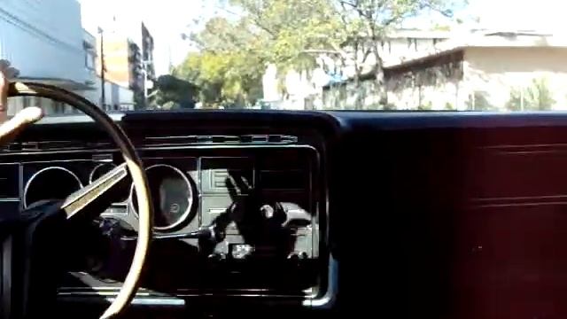 1972 Ford Thunderbird moving смотреть онлайн