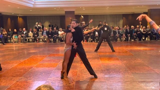 Kirill Belorukov - Viktoria Kharchenko | London Ball 2021 | Final | Rumba | Professional Latin WDC смотреть онлайн