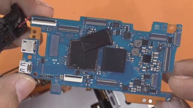My Toughest #Teardown of 2020: Repairing Sony #A6300 ?? смотреть онлайн