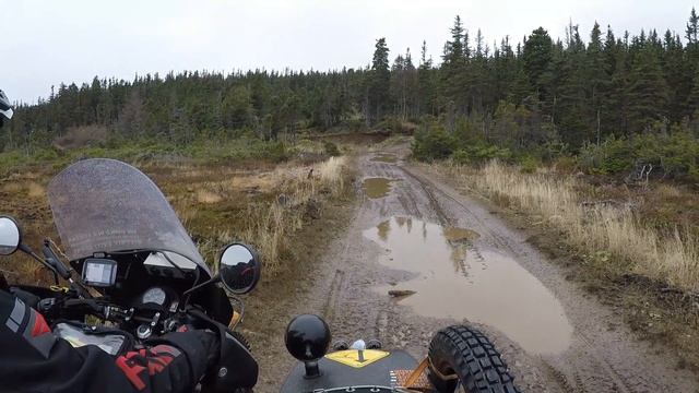 S2E03 Canada, Ste Barbe, L'Anse aux Meadows, Port aux Choix, Deer Lake, tour du monde side-car Ural смотреть онлайн