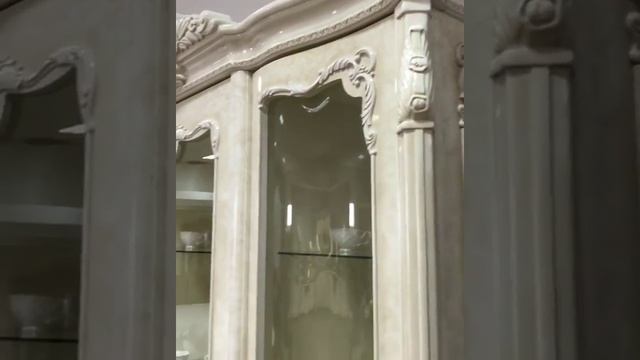 Сервант в стиле барокко Цвет Корень ясеня глянец смотреть онлайн