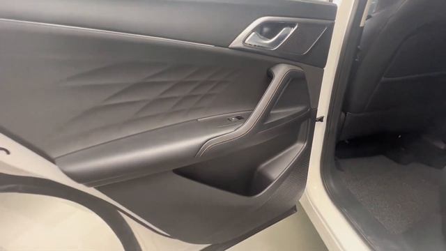 ALL NEW 2023 SAIC ROEWE RX5 - Exterior And Interior смотреть онлайн
