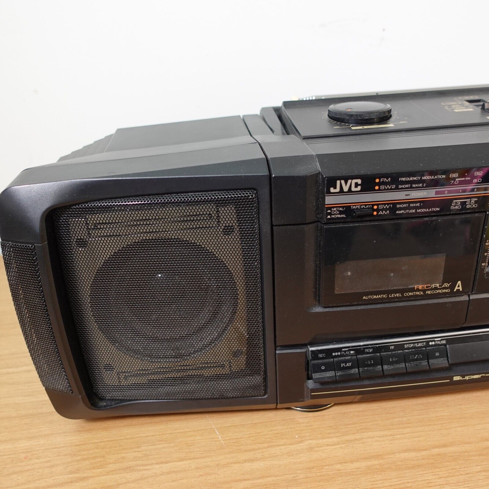 JVC PC-W100 Portable Stereo Boombox=апрель 1988 год ЯПОНИЯ смотреть онлайн