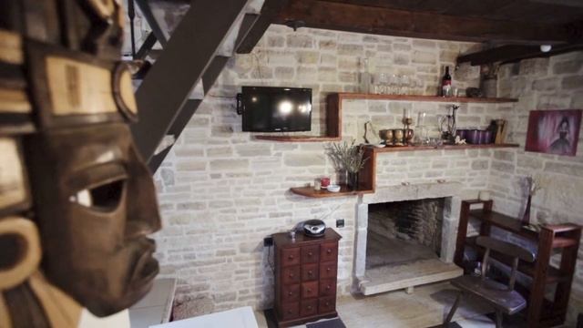 OFF THE GRID Traditional STONE TINY HOUSE built BY HAND смотреть онлайн