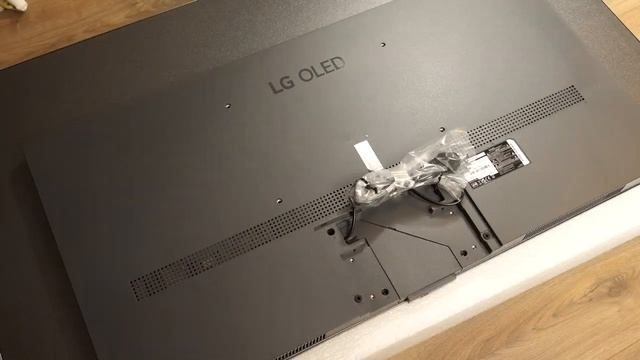 LG OLED55C2 4K OLED TV 2022 unboxing and wall installation смотреть онлайн