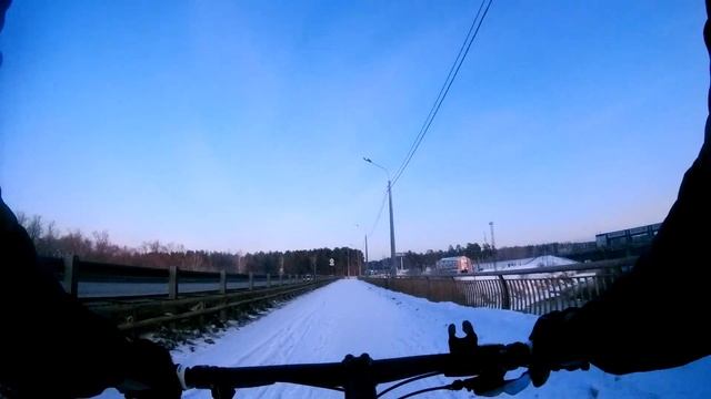 зимняя покатушка на велике смотреть онлайн