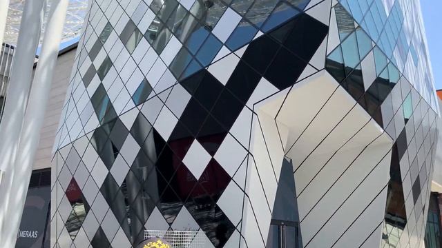 Bluewaters island: пешком от Дубай Марина, отдых доя избранных смотреть онлайн