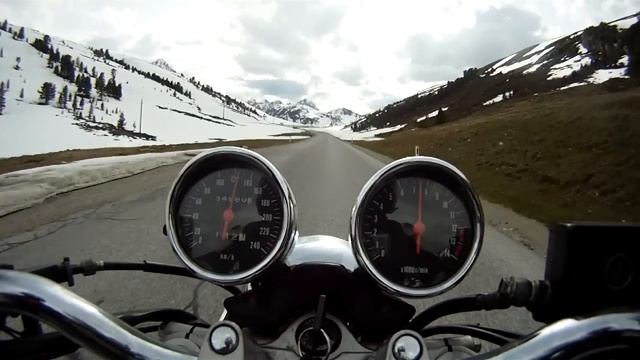 Suzuki Bandit 600 Onboard Mountain Ride GoPro смотреть онлайн