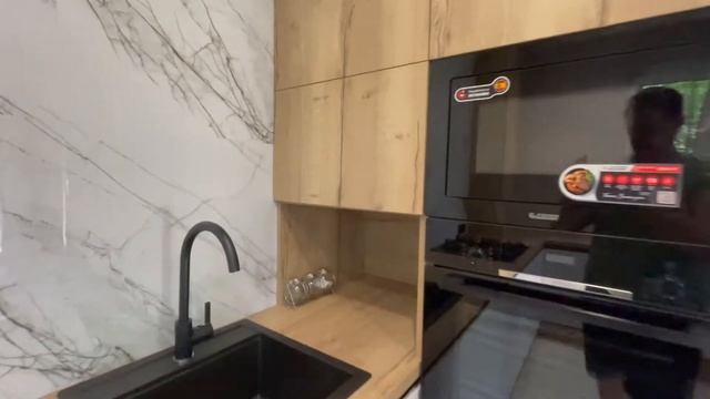 Кухня со столешницей под окно. смотреть онлайн