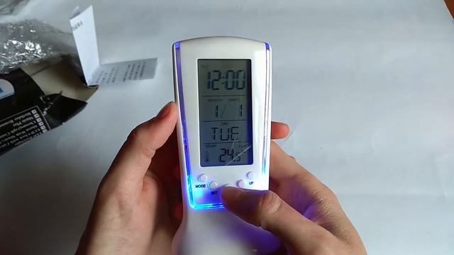 Часы с подсветкой, термометром, будильником и календарём (510) смотреть онлайн