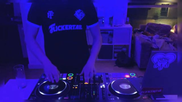 Lockdown Sessions - Bass House to play in someone’s basement - DDJ1000-SRT смотреть онлайн
