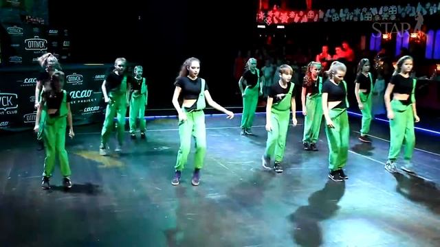 Get Ugly - Jason Derulo \ DS STAR смотреть онлайн