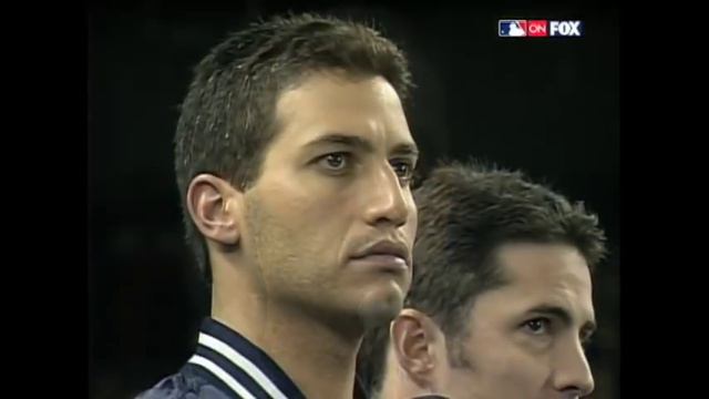 2001 WS Gm4: Lee Greenwood sings "God Bless the USA" смотреть онлайн