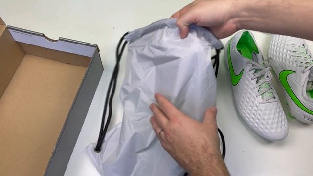 Nike Tiempo Legend 8 Elite FG Spectrum смотреть онлайн