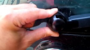 Колпачок на задний дворник.