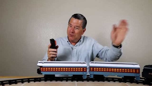 I Crashed My Lionel Polar Express Train Set! смотреть онлайн