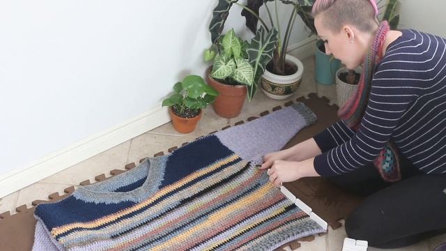 Blocking Finished Crochet - How to block crochet projects смотреть онлайн