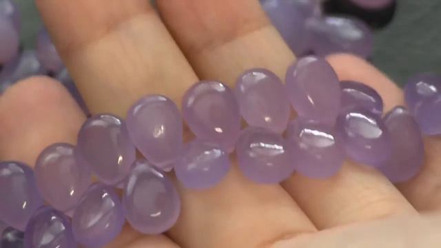 Lavender Purple Chalcedony Smooth Pear Briolettes смотреть онлайн