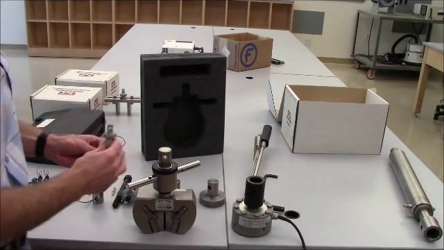 Instron 1 - Basics смотреть онлайн