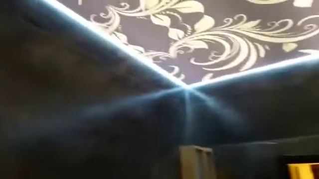 Натяжной потолок с двусторонней печатью