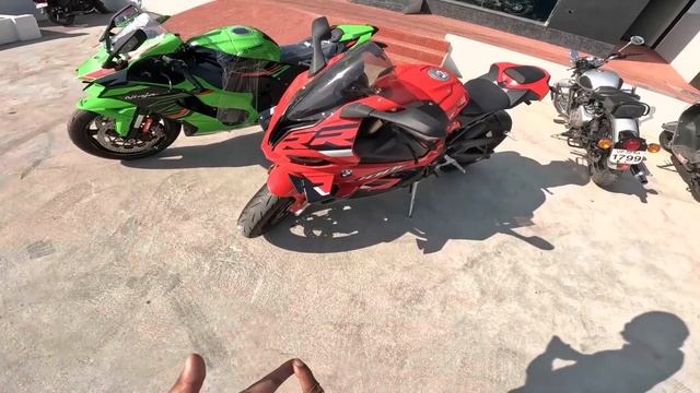 Kawasaki Ninja ZX-10R Vs Bmw S1000RR | 2023 | Why S1000RR Is Better Than Zx-10R?? смотреть онлайн